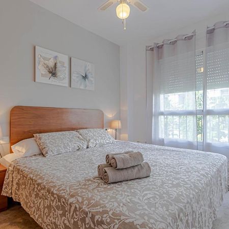 797 Holiday Rentals- Duplex Para 7 En La Carihuela A 1 Min De La Playa Торремолинос Экстерьер фото