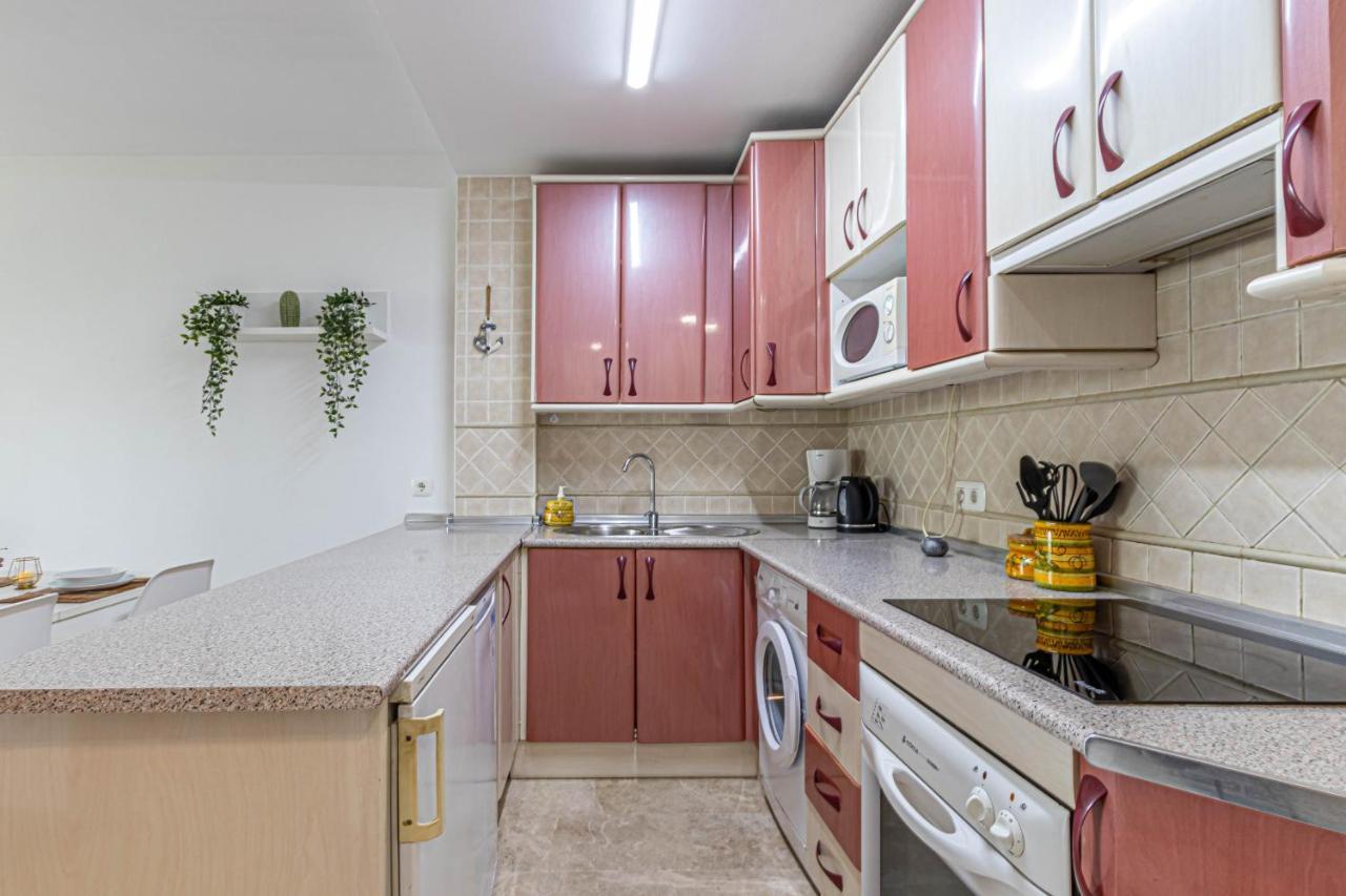 797 Holiday Rentals- Duplex Para 7 En La Carihuela A 1 Min De La Playa Торремолинос Экстерьер фото