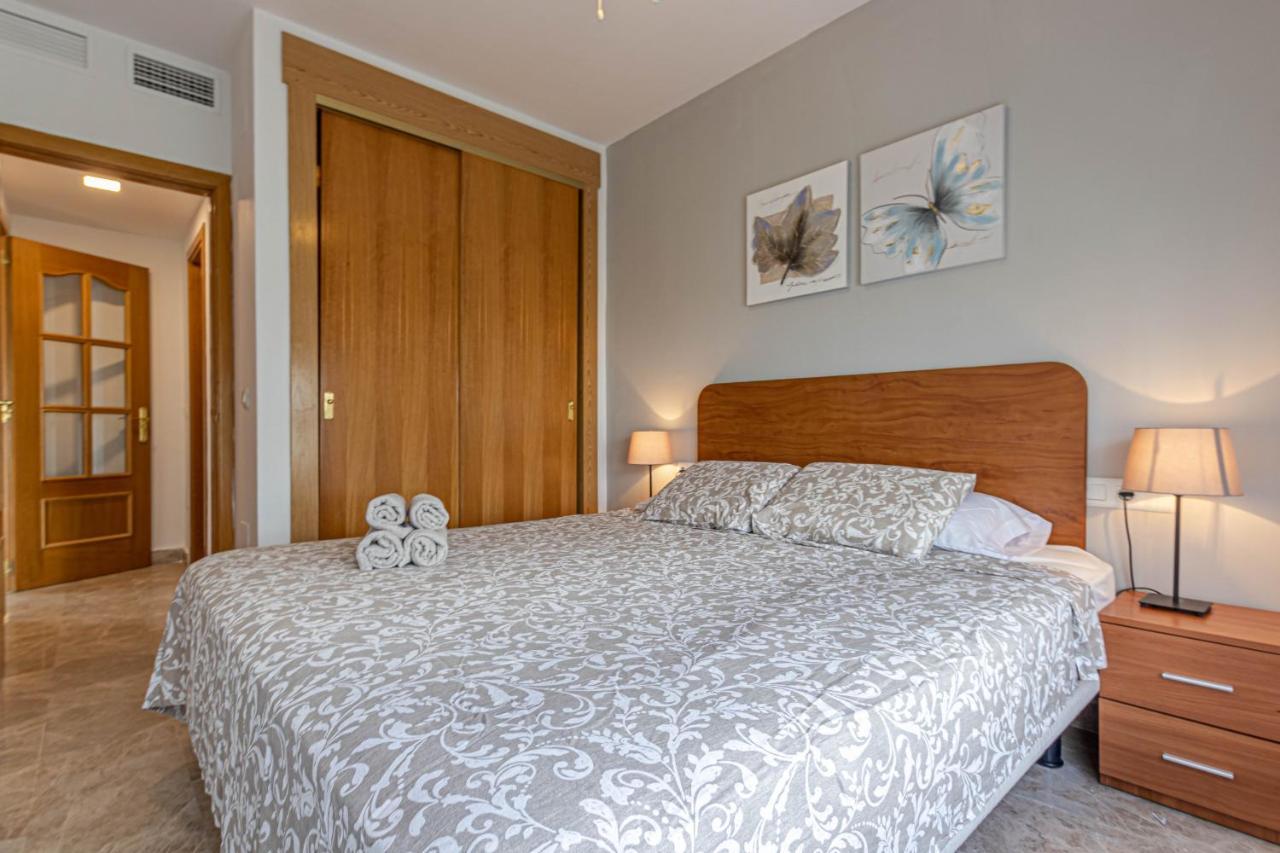 797 Holiday Rentals- Duplex Para 7 En La Carihuela A 1 Min De La Playa Торремолинос Экстерьер фото