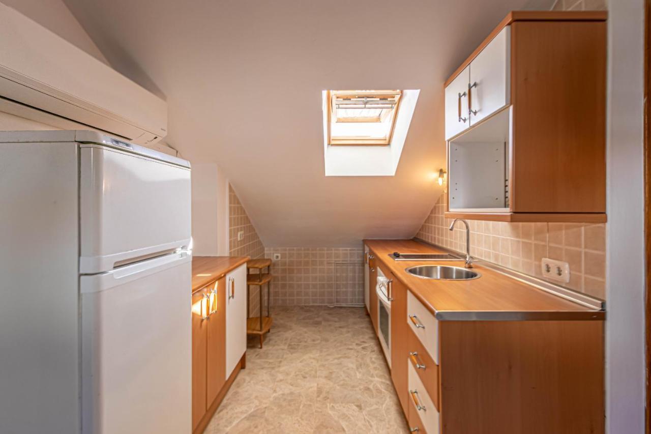 797 Holiday Rentals- Duplex Para 7 En La Carihuela A 1 Min De La Playa Торремолинос Экстерьер фото