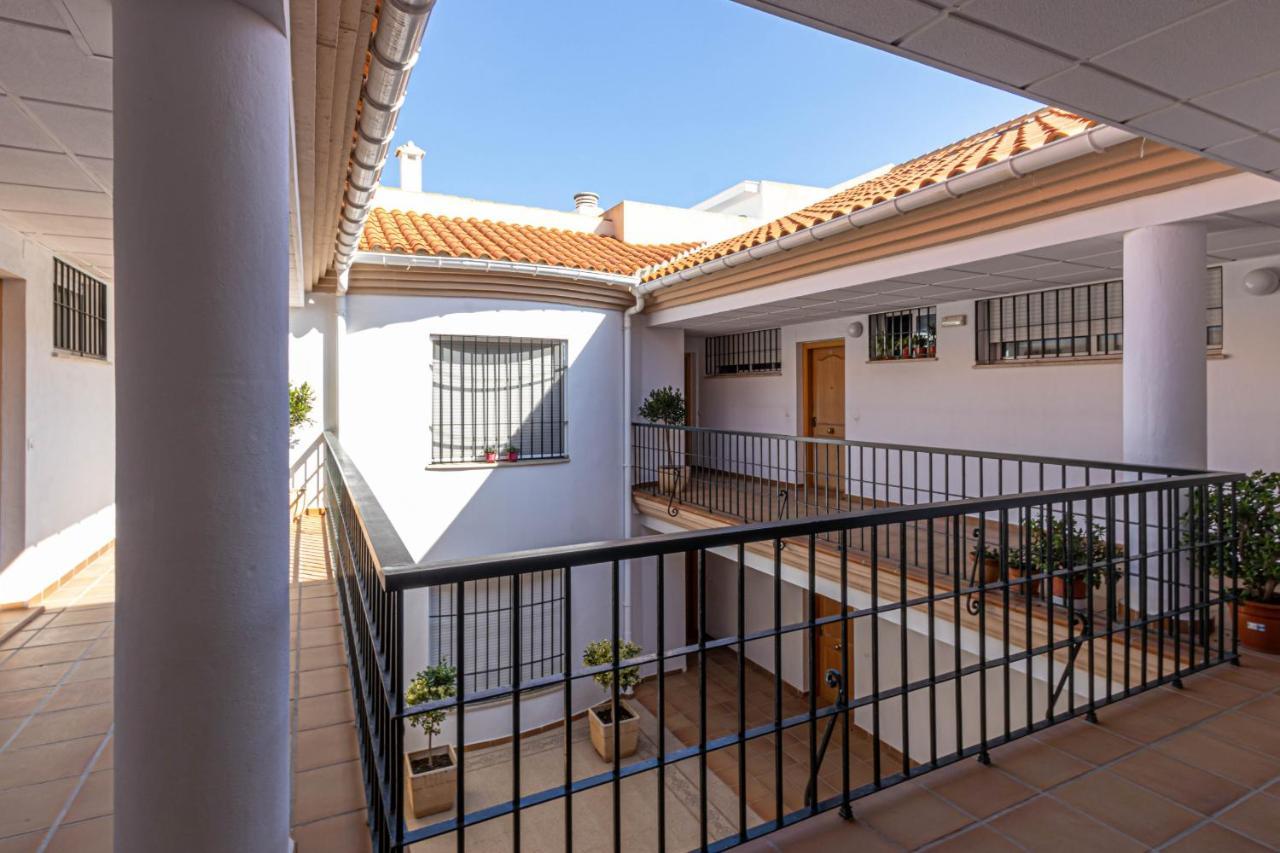 797 Holiday Rentals- Duplex Para 7 En La Carihuela A 1 Min De La Playa Торремолинос Экстерьер фото