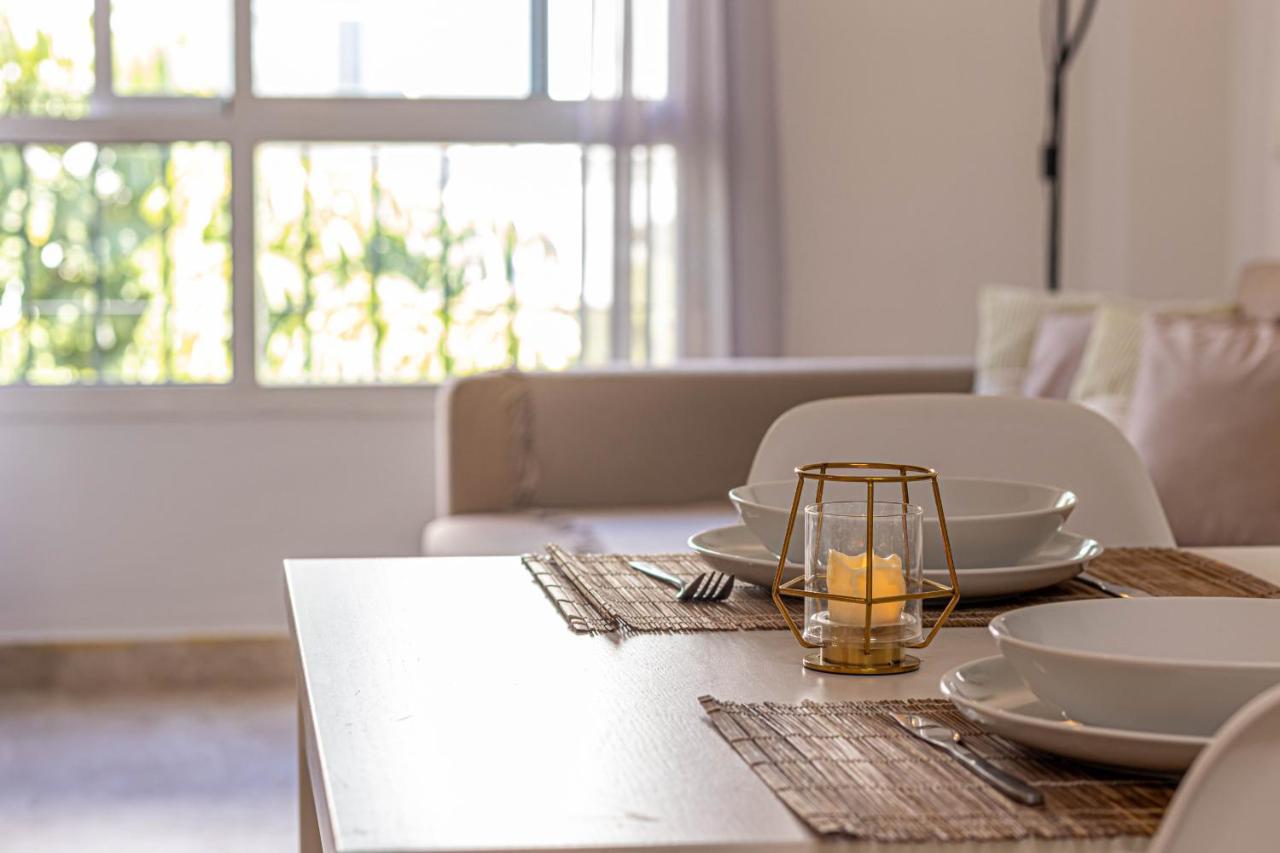 797 Holiday Rentals- Duplex Para 7 En La Carihuela A 1 Min De La Playa Торремолинос Экстерьер фото