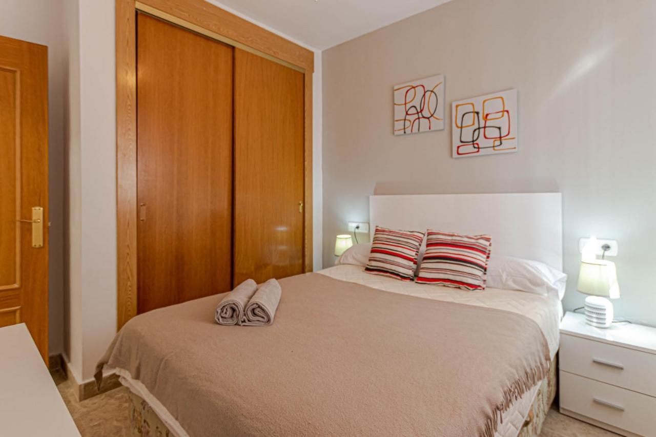 797 Holiday Rentals- Duplex Para 7 En La Carihuela A 1 Min De La Playa Торремолинос Экстерьер фото